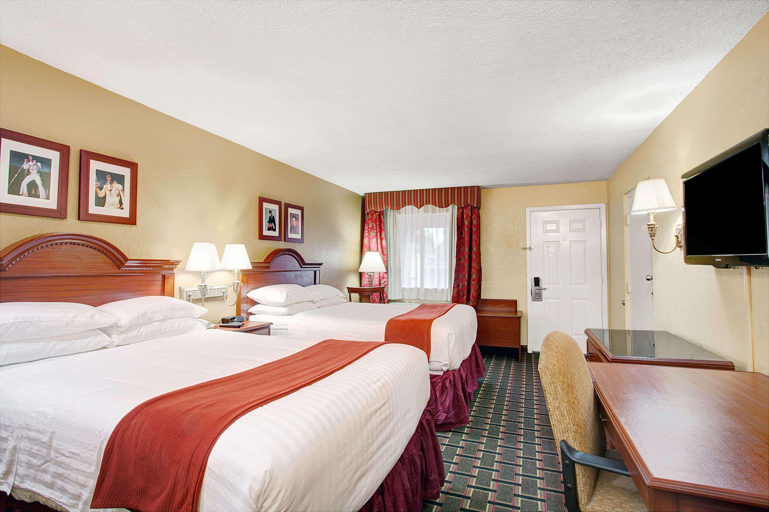Days Inn By Wyndham Memphis At Graceland Dış mekan fotoğraf