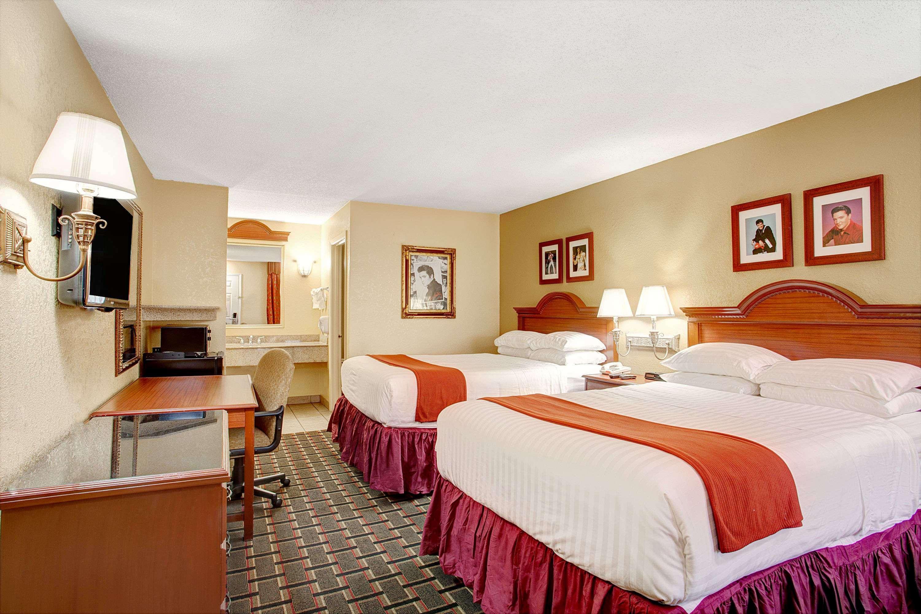 Days Inn By Wyndham Memphis At Graceland Dış mekan fotoğraf