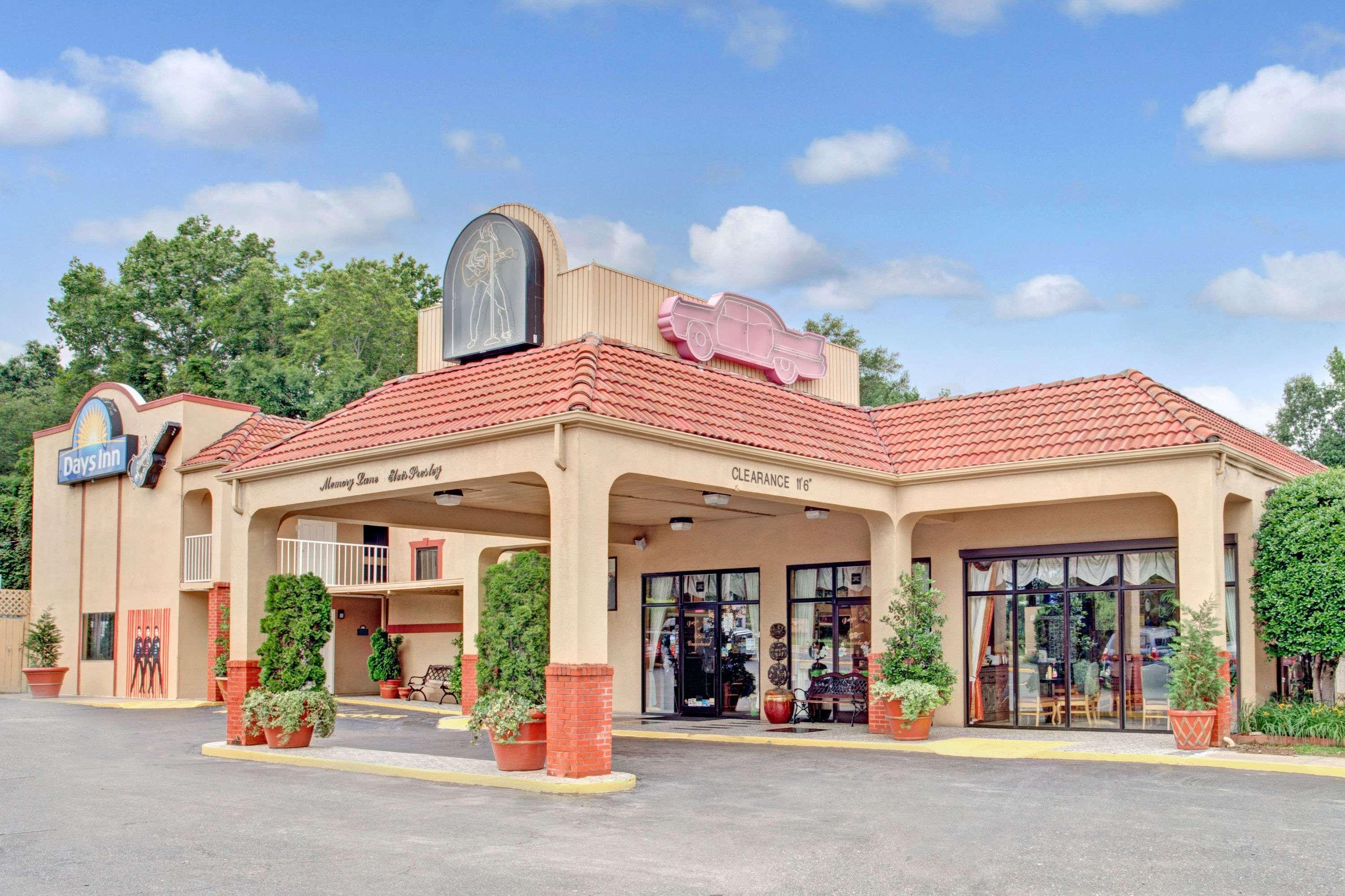 Days Inn By Wyndham Memphis At Graceland Dış mekan fotoğraf
