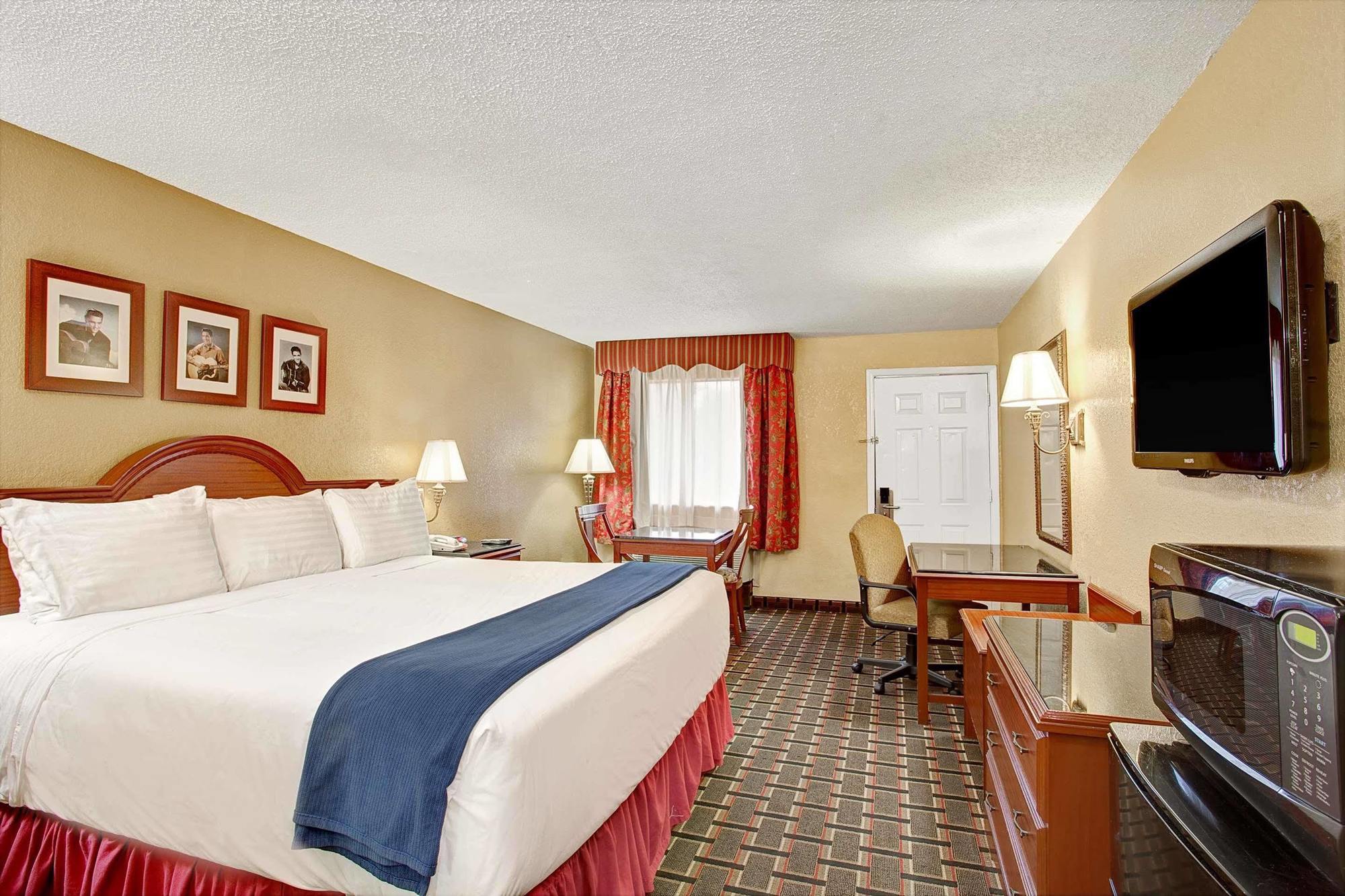 Days Inn By Wyndham Memphis At Graceland Dış mekan fotoğraf